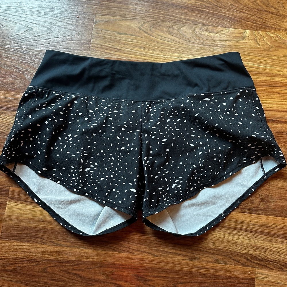 Oiselle Navy and White Patterned Athletic Shorts